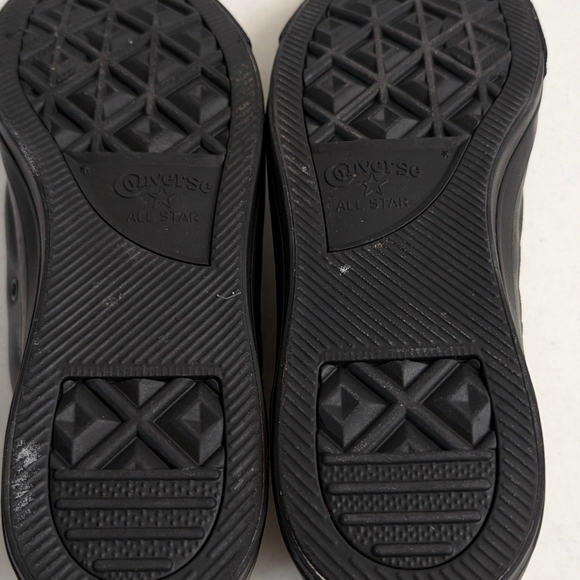 Converse Chuck Taylor Shoes All Star HighTop Black Leather 135251C Mens Size 11 - Picture 6 of 12